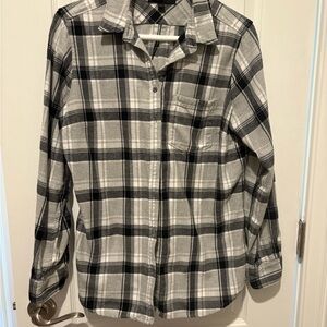 Banana Republic Women’s Black and White Plaid Button-Up Shirt